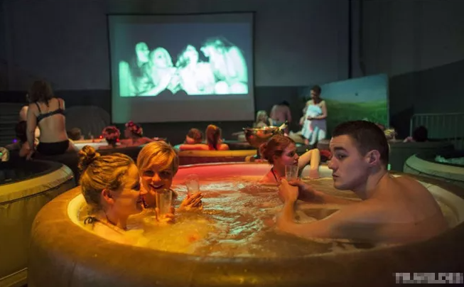 世界上女性最开放的国家，还得看“性都”荷兰！插图